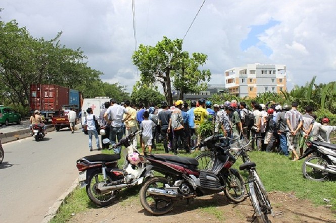 Đi chài cá, kinh hoàng phát hiện xác người trôi trên kênh - ảnh 3